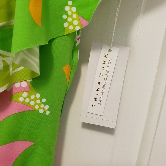 NWT Trina Turk Swim & Spa Collection Tropical Print Swimsuit Size 12, Ret. $132 - Picture 2 of 6
